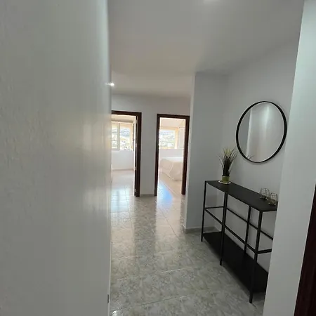 Old Town Apartment *